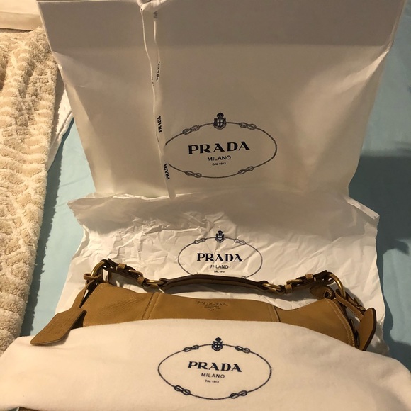 Authentic, Prada bag - Picture 3 of 8